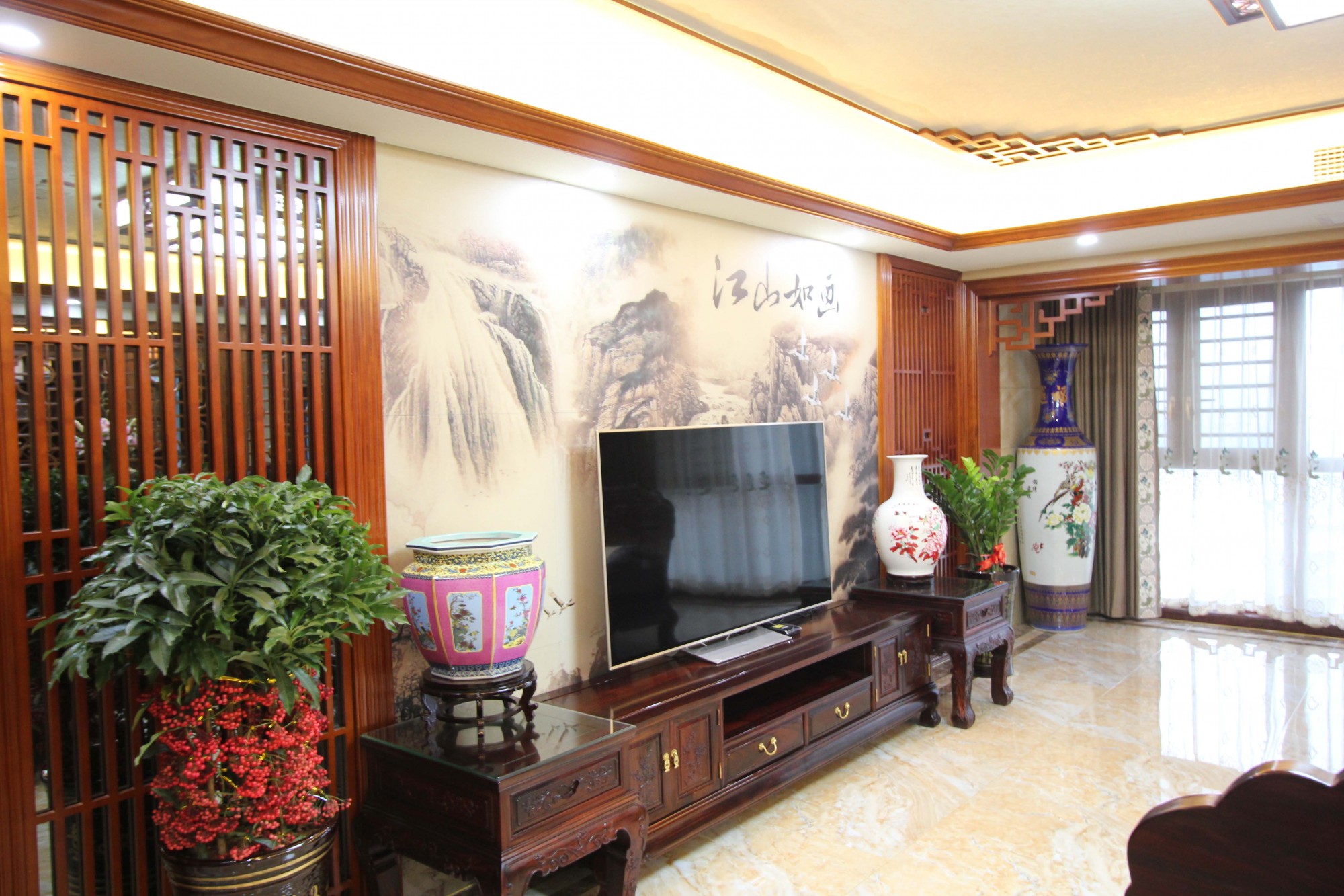 綿陽(yáng)市西蜀名居新中式風(fēng)格五居室裝修案例